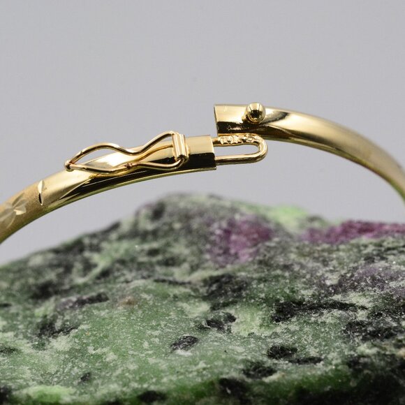 10K Baby Bangle - Picture 6 of 13